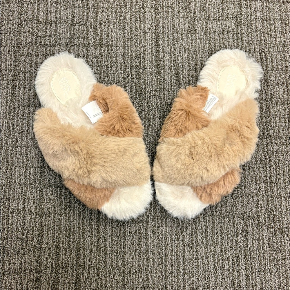 Stars Above Cream and Tan Plush Slippers